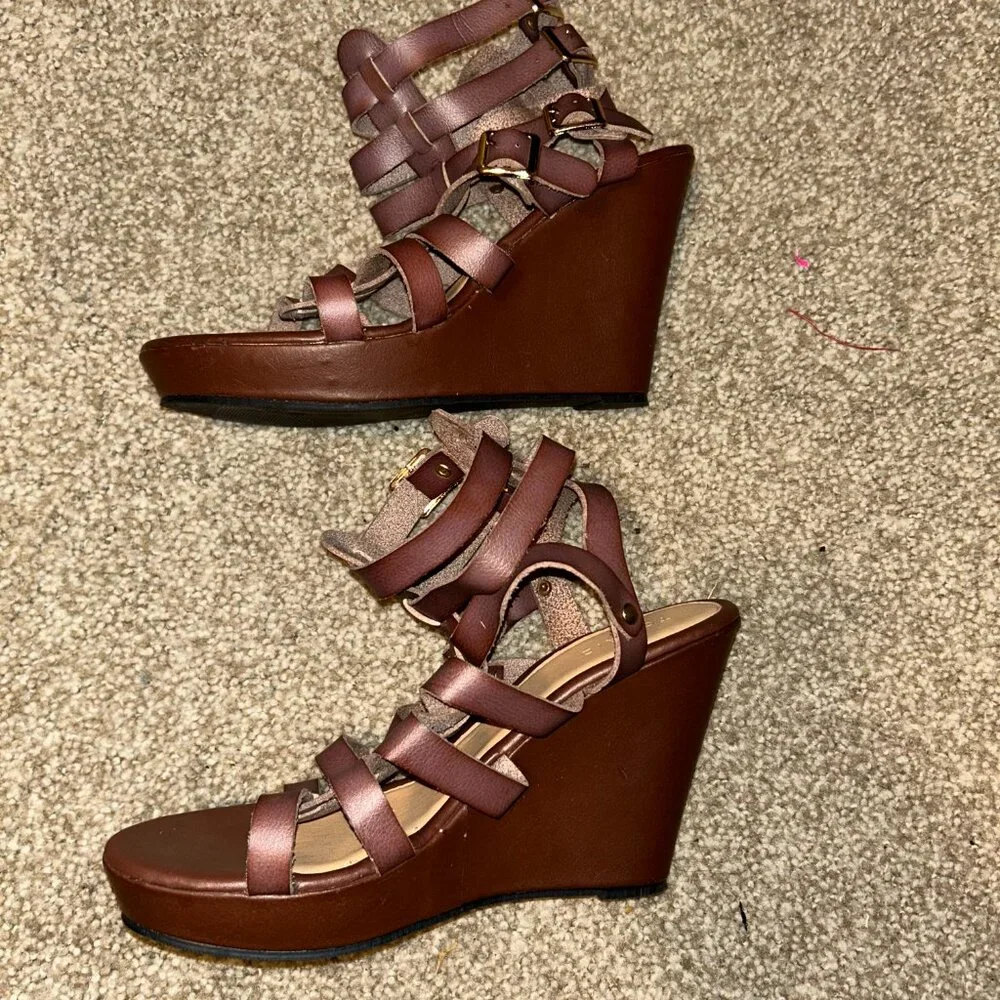 Wedges - Picture 2 of 5